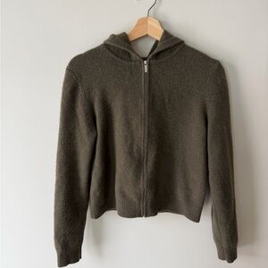 Aritzia Essential Zip Up Cashmere Sweater M